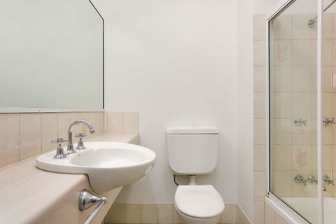 Comfort Inn Cairns City - Holiday Adelaide 9