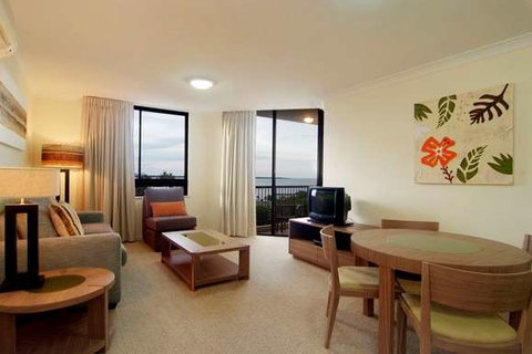 Mantra Esplanade - Holiday Adelaide 5