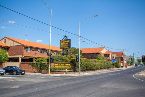 St Georges Motor Inn - Holiday Adelaide 0