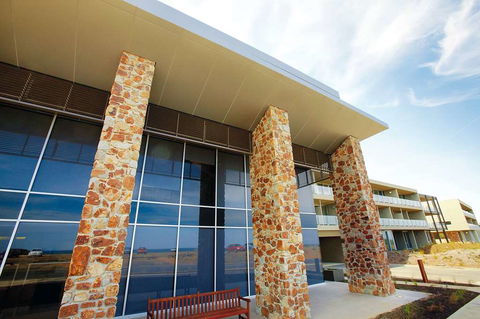 Wyndham Resort Torquay - Holiday Adelaide 0