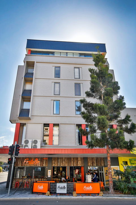Madison Plaza Townsville - Holiday Adelaide 0