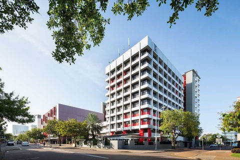 H On Smith Hotel - Holiday Adelaide 1