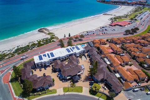 Quality Resort Sorrento Beach - Holiday Adelaide 1