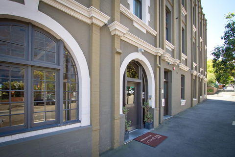 The Vulcan Hotel - Holiday Adelaide 1