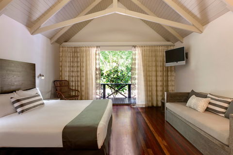Hamilton Island Palm Bungalows - Holiday Adelaide 0