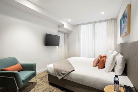 Quest North Sydney - Holiday Adelaide 0