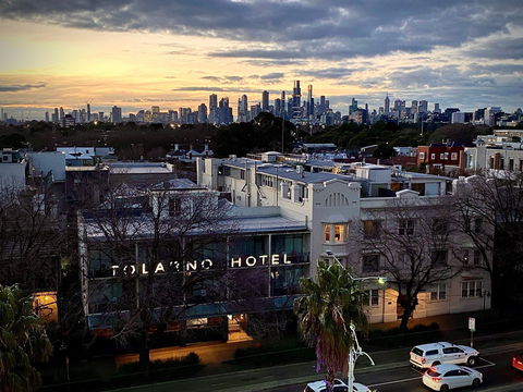 Tolarno Hotel - Holiday Adelaide 2