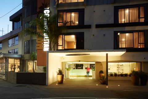Cosmopolitan Hotel - Holiday Adelaide 0