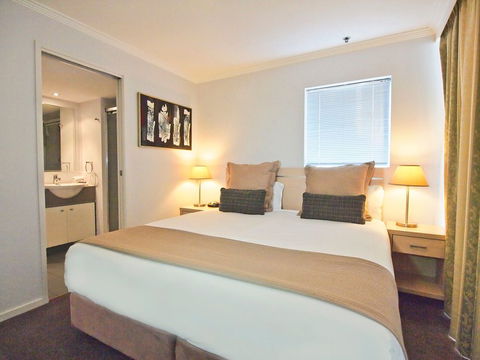 Oaks Lexicon Apartment Hotel - Holiday Adelaide 2