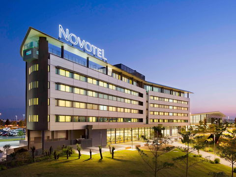 Novotel Brisbane Airport - Holiday Adelaide 0