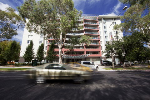 Pacific Suites Canberra - Holiday Adelaide 0