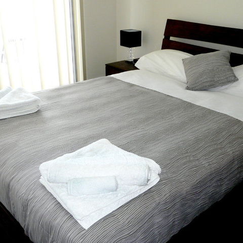 Direct Hotels - Monterey Moranbah - Holiday Adelaide 1