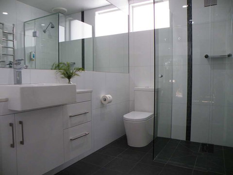 Hamilton Lonsdale Motel - Holiday Adelaide 1