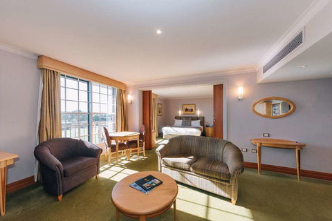 Country Club Tasmania - Holiday Adelaide 9