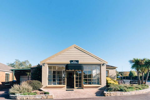 Country Club Villas - Holiday Adelaide 1