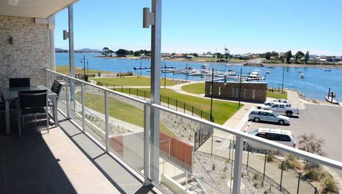 York Cove - Holiday Adelaide 4