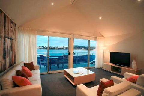 York Cove - Holiday Adelaide 8