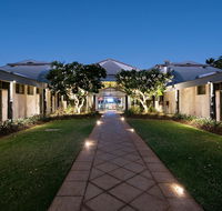 The Mangrove Resort Hotel - Holiday Adelaide