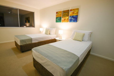 Direct Hotels - Breeze on Brightwater - Holiday Adelaide 0