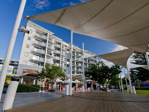 Oaks Waterfront Resort - Holiday Adelaide 0