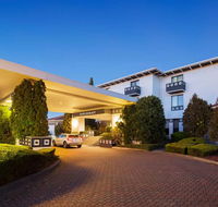 Ramada by Wyndham Diplomat Canberra - Holiday Adelaide