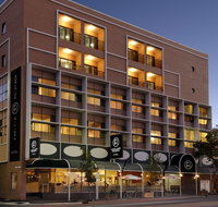 Adelaide Riviera Hotel - Holiday Adelaide