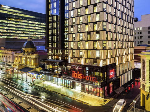 Ibis Adelaide - Holiday Adelaide 0