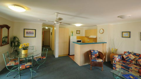 Aruba Beach Resort - Holiday Adelaide 1