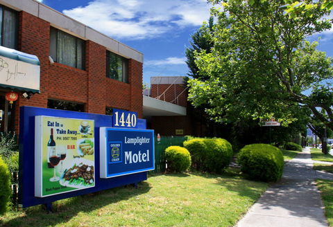 Lamplighter Motel - Holiday Adelaide 0