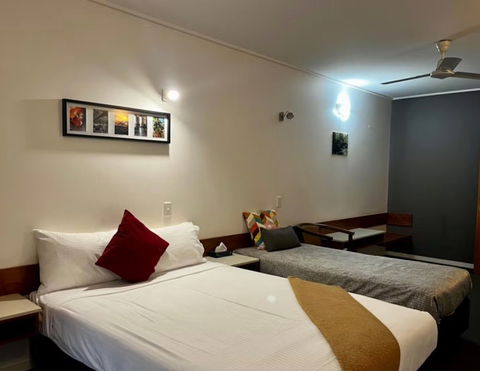 Ayr Traveller's Motel - Holiday Adelaide 1