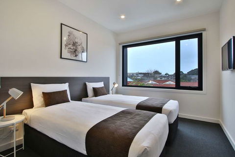 Quality Apartments Dandenong - Holiday Adelaide 2