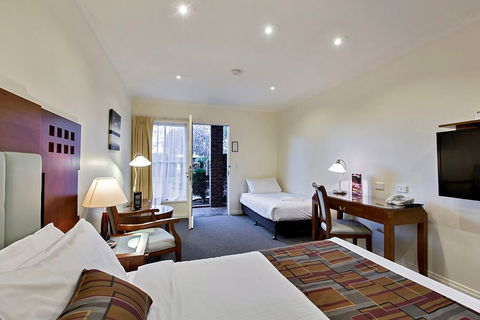 Best Western Plus The Buckingham Inn - Holiday Adelaide 1
