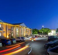 Adelaide Inn - Holiday Adelaide