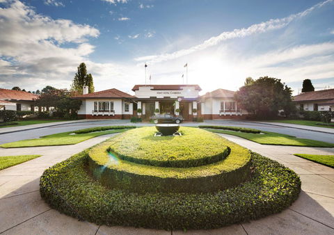 Hyatt Hotel Canberra - A Park Hyatt Hotel - Holiday Adelaide 0