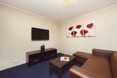 Ibis Styles Canberra - Holiday Adelaide 13