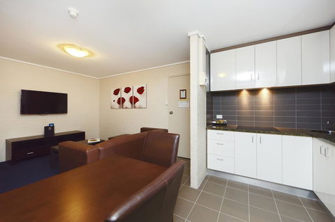 Ibis Styles Canberra - Holiday Adelaide 36