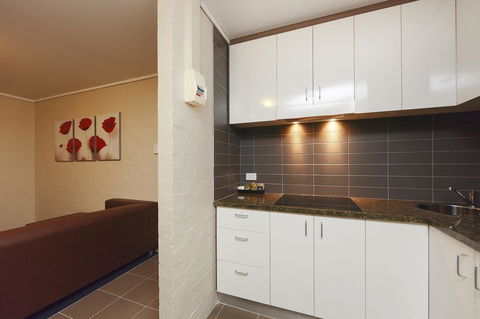 Ibis Styles Canberra - Holiday Adelaide 12