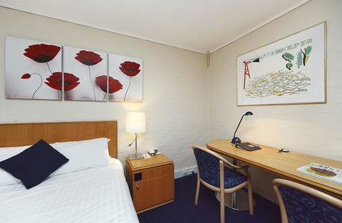 Ibis Styles Canberra - Holiday Adelaide 41