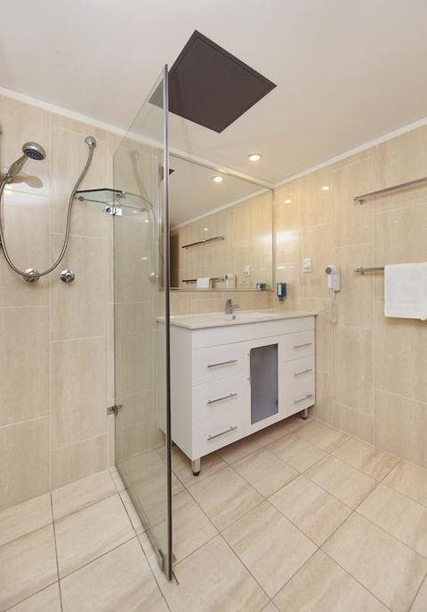 Ibis Styles Canberra - Holiday Adelaide 19