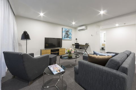 Avenue Hotel Canberra - Holiday Adelaide 33
