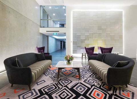 Avenue Hotel Canberra - Holiday Adelaide 10
