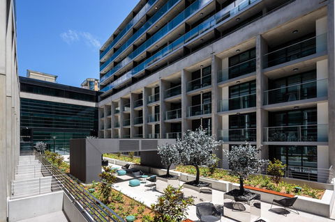 Avenue Hotel Canberra - Holiday Adelaide 5