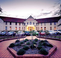 Mercure Canberra - Holiday Adelaide