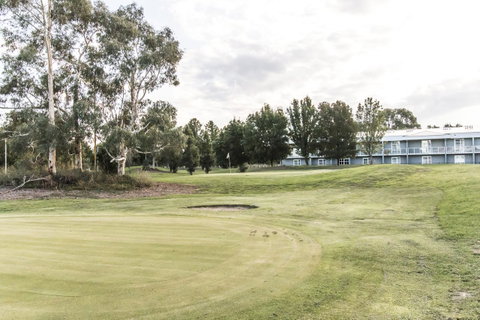 Abode Narrabundah - Holiday Adelaide 18