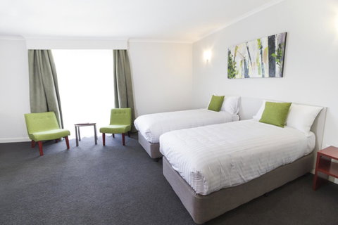 Abode Narrabundah - Holiday Adelaide 3