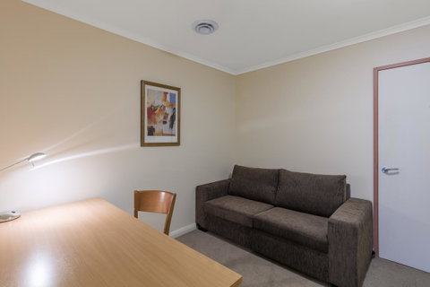 Nesuto Canberra - Holiday Adelaide 15