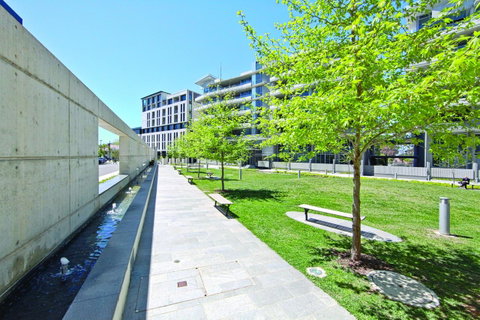 Realm Park 39 Barton ACT - Holiday Adelaide 24