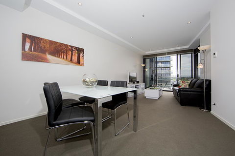 Manhattan 303 Canberra City ACT - Holiday Adelaide 18