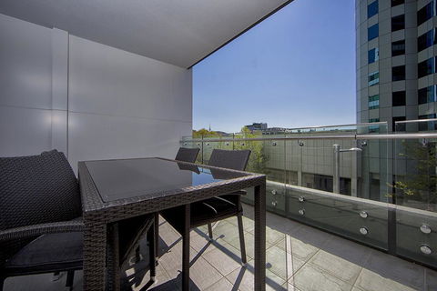 Manhattan 303 Canberra City ACT - Holiday Adelaide 31