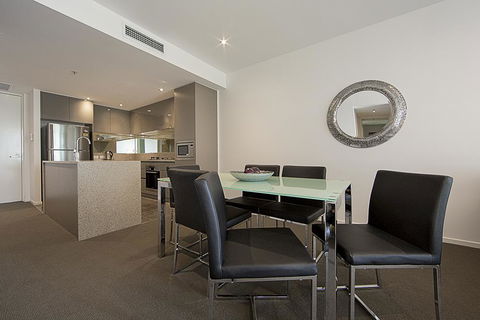 Manhattan 303 Canberra City ACT - Holiday Adelaide 30